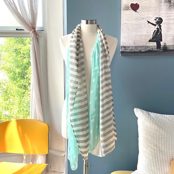 Beach vibes print scarf - Picture 5 of 5